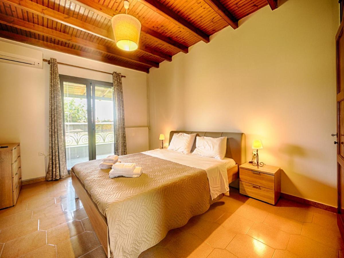 Cozy Family Friendly Apartment With Large Garden Close To Beaches - Dirella Kynopiástai エクステリア 写真
