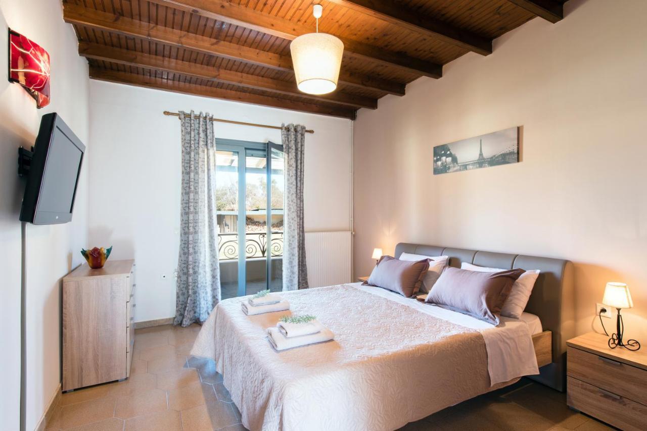 Cozy Family Friendly Apartment With Large Garden Close To Beaches - Dirella Kynopiástai エクステリア 写真