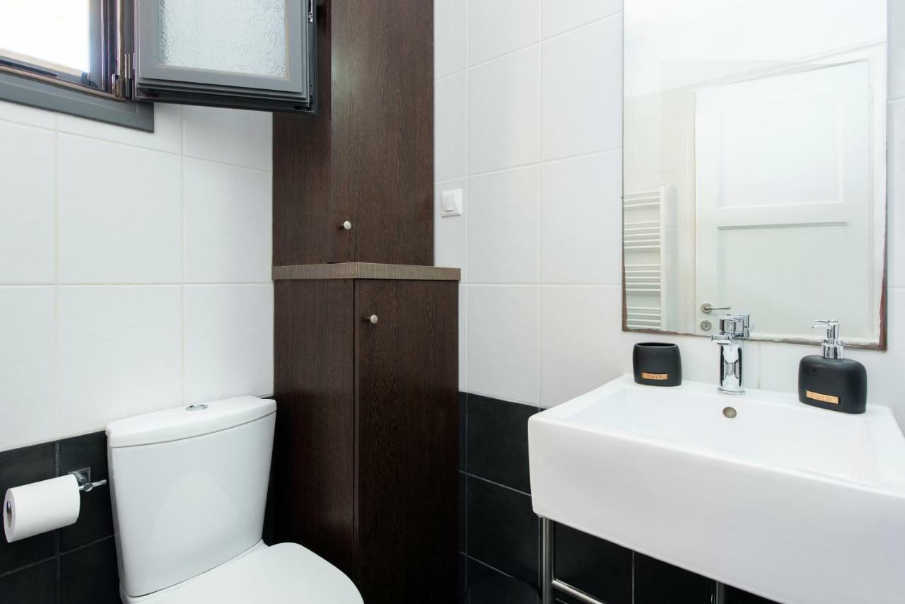 Cozy Family Friendly Apartment With Large Garden Close To Beaches - Dirella Kynopiástai エクステリア 写真